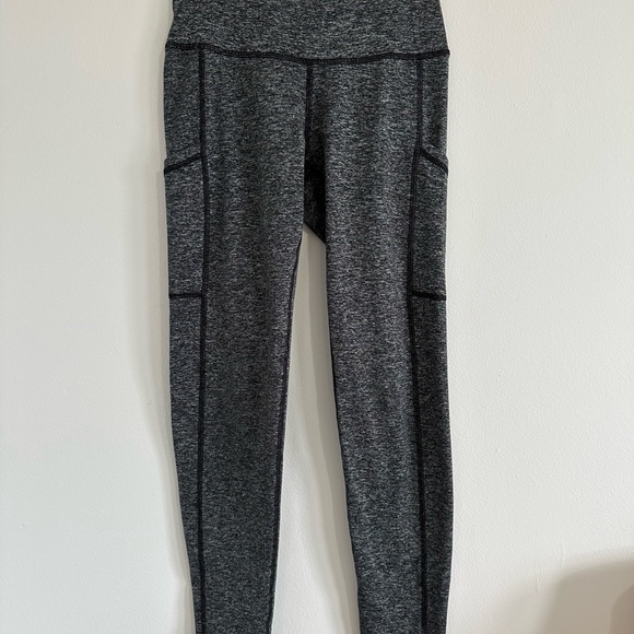 Aerie grey leggings with pockets S - Picture 6 of 9